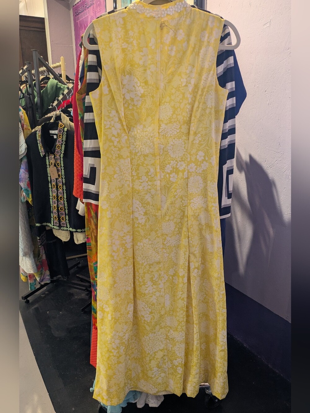 1970s 'The Lilly' Pulitzer yellow and white floral maxi w/lace accents - Picture 11 of 13